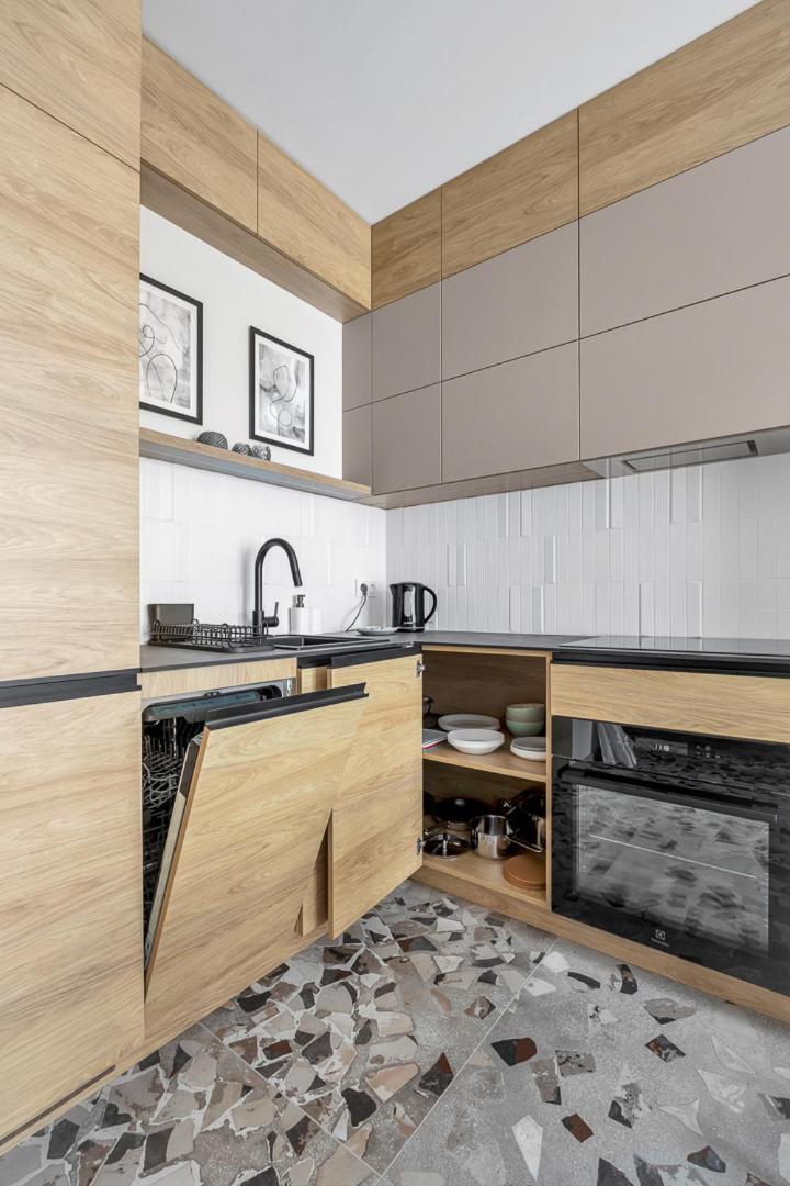Airport - Parking & Balcony - By Rentujemy Apartment Warsaw