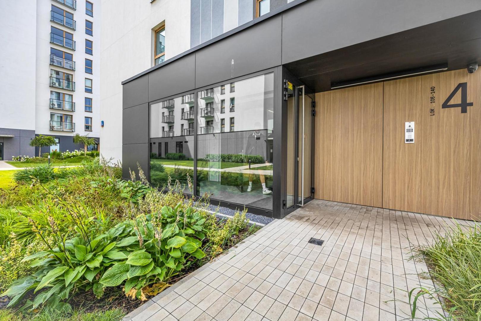Airport - Parking & Balcony - By Rentujemy Warsaw