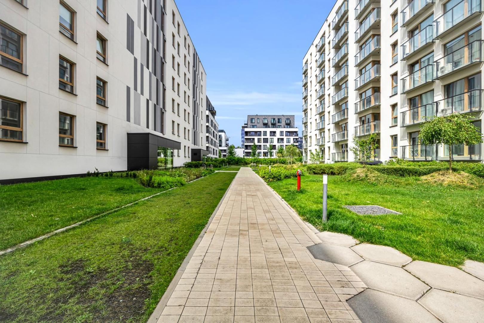 Airport - Parking & Balcony - By Rentujemy Apartament *